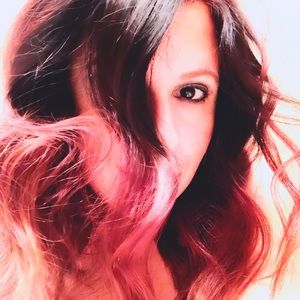 Meet your Posher, Lliana